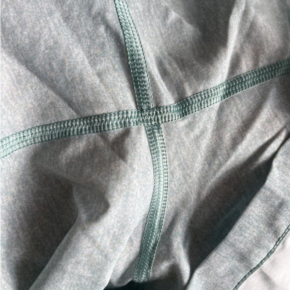 Lululemon Track That Short 5" Size 14 - Picture 11 of 16
